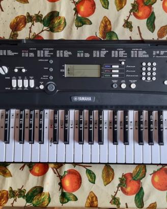 Tastiera Yamaha EZ 220