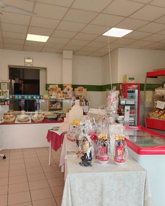 ATTIVITÀ di ALIMENTARI CON CUCINA SENZA MURI