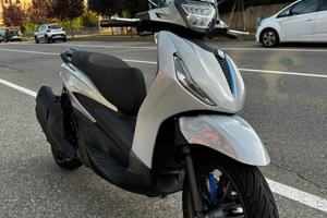 BEVERLY 400S 2026 400km