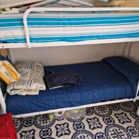 letto a castello compreso di materassi