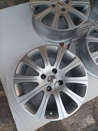 cerchi in lega " MOMO " da 16 pollici  4 fori