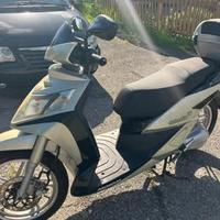 scooter 150 motociclo