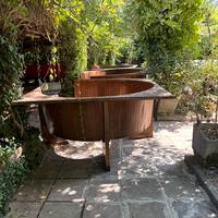 Divani per discopub in legno costruiti artigianalm