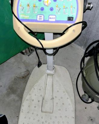 pedana massaggiante con cinghie