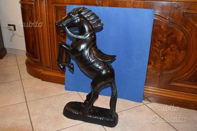 Cavallo in legno