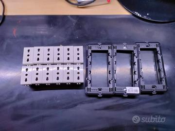 Stock Elettrico Kalos: 12 Prese + 3 Supporti