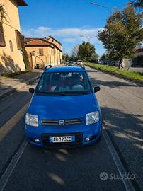 Fiat Panda 4x4 climbing  