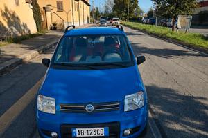 Fiat Panda 4x4 climbing  