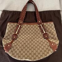 Gucci Pelham con interno in suede