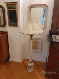 lampada in legno 