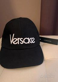 Cappellino Versace