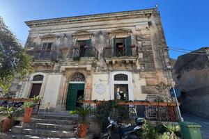 Palazzo a Modica (RG) - Modica Alta