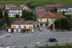 LABORATORIO A COLOGNOLA AI COLLI