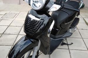 Aprilia Scarabeo 125