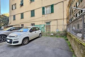 POSTO AUTO A GENOVA