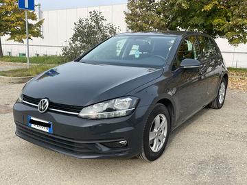 VOLKSWAGEN Golf 1.0 TSI 110 CV 5p. Trendline Blu