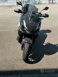 Honda Adv 350