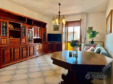 Appartamento di 111 m² con 3 locali e box auto a M