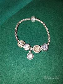 Bracciale Pandora originale in pelle con 5 charm o