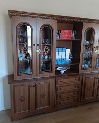 Credenza / Vetrina in legno (gratuita)