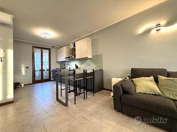 VILLA A SCHIERA A MISANO DI GERA D'ADDA