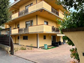 Grande appartamento in bifamiliare rif. Fr333A