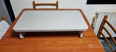 Supporto da tavolo per schermo