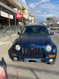 jeep cherokee 2004