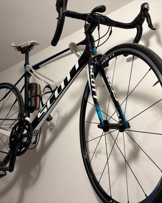 bici da corsa in Carbonio SCOTT SOLACE 30