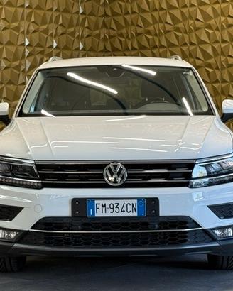 Volkswagen Tiguan 2.0 TDI SCR 4MOTION Advanced Blu