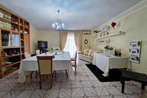 4 LOCALI A POLIGNANO A MARE