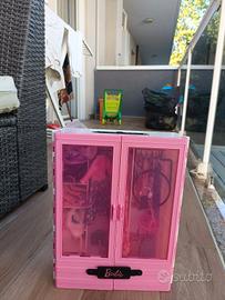 Guardaroba Barbie rosa