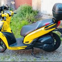 Kymco People 300 GTI
