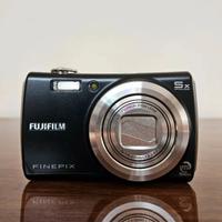 Fujifilm FinePix F100 fd 