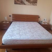 letto comò specchio e 2 comodini in ciliegio 