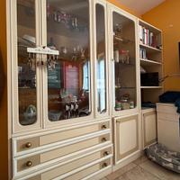 Vetrina, gratis se vieni a prenderla