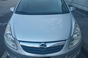 Opel corsa D 2007 benzina