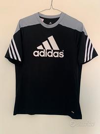 Maglietta adidas. Taglia S Uomo