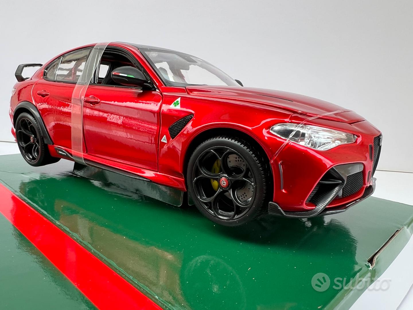 Burago 1:18 Alfa Romeo Giulia GTA M 2020 - Rosso GTA Metalizzato - BU11049