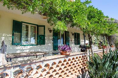 Villa o villino - Castelmola