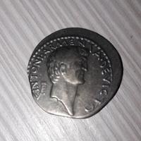 Replica moneta romana vintage Mister Day, anni '80