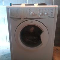 Lavatrice Indesit 5kg classe A