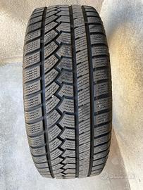 4 Pneumatici invernali 215/55/17 per Suzuki Vitara