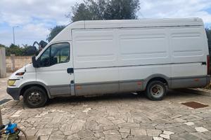 Daily Iveco 35.13 base x van