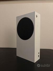 Xbox Series S + 2 Controller