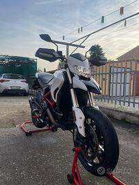 Ducati hypermotard 939