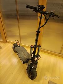 monopattino boyueda s3