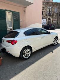 Alfa Romeo Giulietta 1.6 105 cv