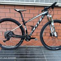 Bici MTB - Cross Country Scott Scale 940