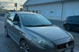 Fiat croma 1,9 multijet per “NEOPATENTATI”